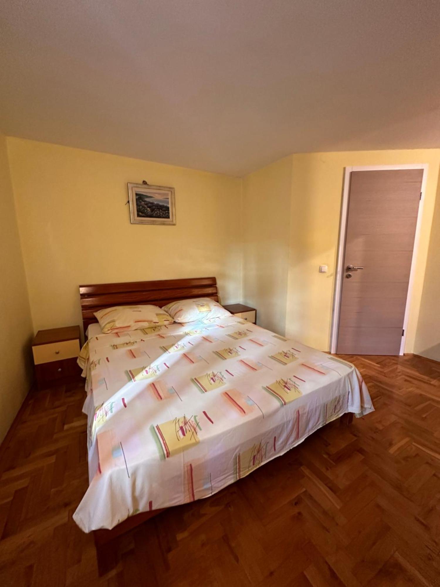 Apartman Lana Каштела Екстер'єр фото